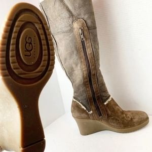 UGG Sandra Tall Suede Wedge Boot with Shearling Trim size 10